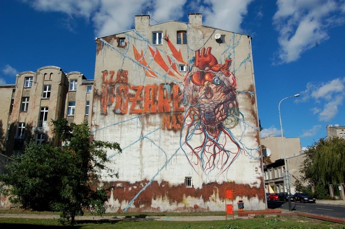 11 Galeria Urban Art Forms in Lodz, Poland. By Lump